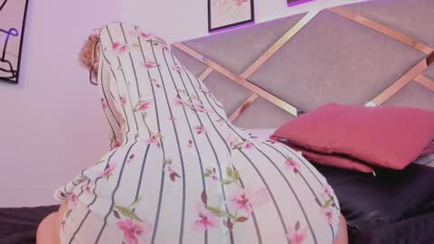 Snapshot of marian_pinzon chatting on February 2025 08:55:01 AM Marian online show from February 2025 08:55:01 AM