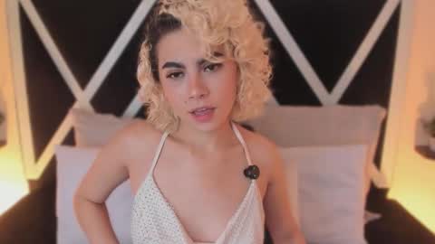 Marian online show from November 2025 02:39:01 AM