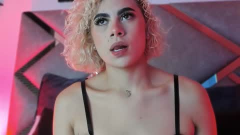 Marian online show from March 2026 07:06:02 PM