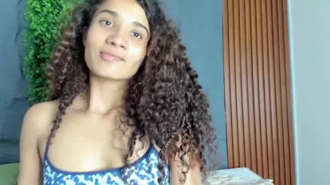 Marian online show from March 2025 01:59:02 PM