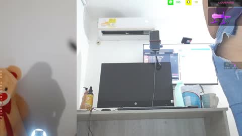 Mariana online show from February 2025 07:15:01 AM