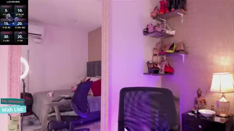 Mar y online show from November 2025 03:22:02 PM