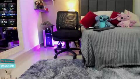 Mar y online show from November 2025 02:38:01 PM