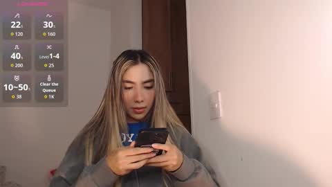 Mariana online show from November 2025 11:40:01 PM