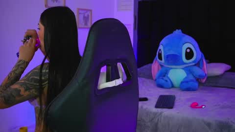 Mariana  online show from April 2026 11:37:01 AM