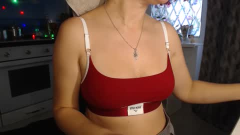 Snapshot of mariana_mur chatting on February 2025 11:42:01 AM MarianaMur online show from February 2025 11:42:01 AM