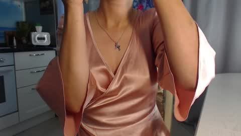 Snapshot of mariana_mur chatting on September 2025 06:18:01 AM MarianaMur online show from September 2025 06:18:01 AM