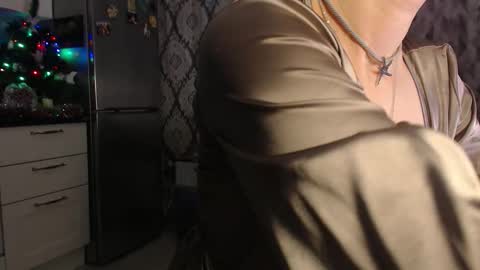 Snapshot of mariana_mur chatting on December 2025 07:14:02 AM MarianaMur online show from December 2025 07:14:02 AM