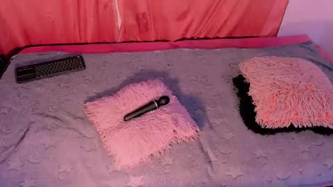 Mariana online show from November 2025 11:07:01 AM