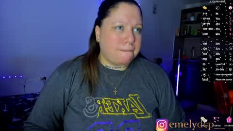 Snapshot of mariana_smittt_ chatting on July 2026 06:39:01 AM Mariana is back D online show from July 2026 06:39:01 AM
