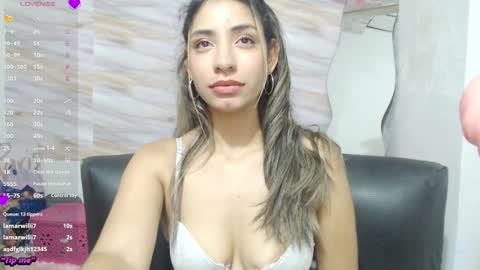 Snapshot of mariana_turner chatting on December 2024 05:05:02 AM Mariana turner online show from December 2024 05:05:02 AM