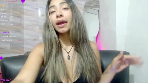 Snapshot of mariana_turner chatting on February 2025 03:47:02 AM Mariana turner online show from February 2025 03:47:02 AM