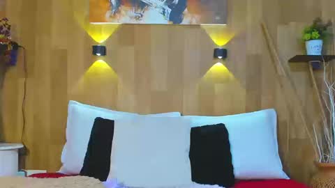 Mariana Angel online show from February 2026 02:06:02 PM