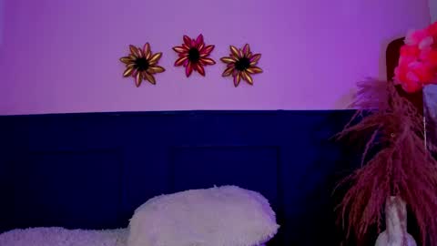 marianeporter online show from December 2024 02:58:02 AM