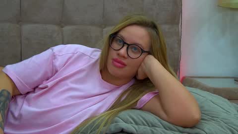 Maria online show from January 2025 04:12:01 AM