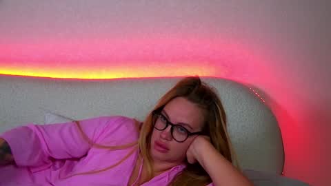 Snapshot of marianeumann chatting on February 2025 12:58:02 AM Maria online show from February 2025 12:58:02 AM