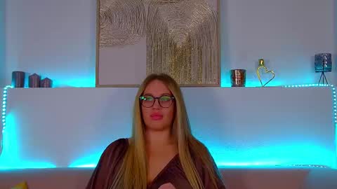 Snapshot of marianeumann chatting on March 2025 06:54:01 PM Maria online show from March 2025 06:54:01 PM