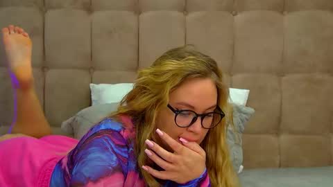 Maria online show from March 2025 01:18:01 PM