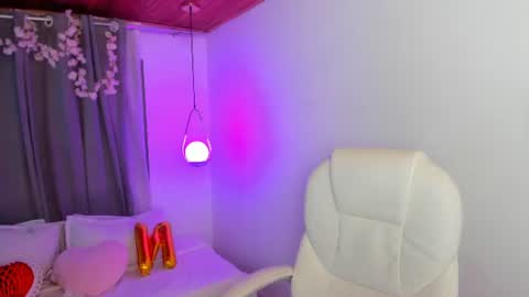 Snapshot of marianiitaa chatting on July 2026 04:07:02 AM marianiitaa online show from July 2026 04:07:02 AM