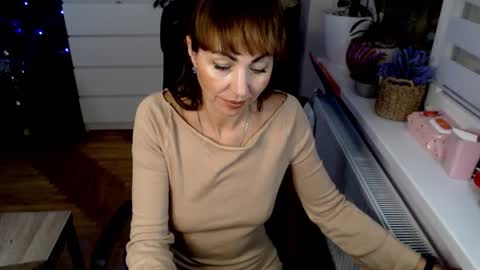 marianika online show from December 2025 04:03:02 PM