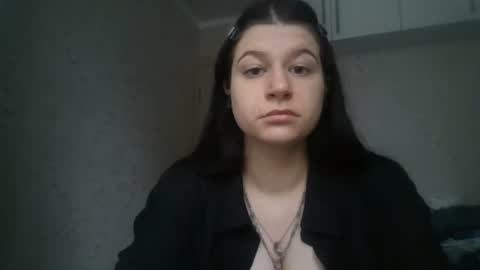 Snapshot of marianmollberg chatting on June 2026 04:15:01 AM Marian online show from June 2026 04:15:01 AM