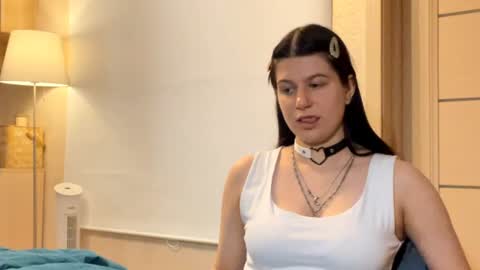 Snapshot of marianmollberg chatting on June 2026 02:23:02 PM Marian online show from June 2026 02:23:02 PM