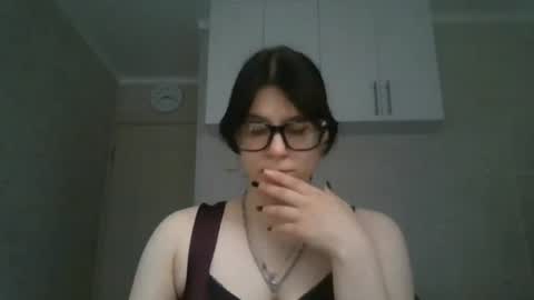 Snapshot of marianmollberg chatting on July 2026 05:19:02 PM Marian online show from July 2026 05:19:02 PM