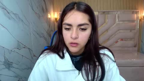 marianna_r_ online show from February 2026 12:26:01 PM