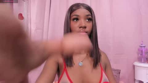 Snapshot of marianrosse chatting on April 2026 07:00:02 PM marianrosse online show from April 2026 07:00:02 PM
