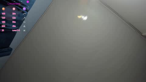 Snapshot of marianrosse chatting on April 2026 01:32:01 AM marianrosse online show from April 2026 01:32:01 AM
