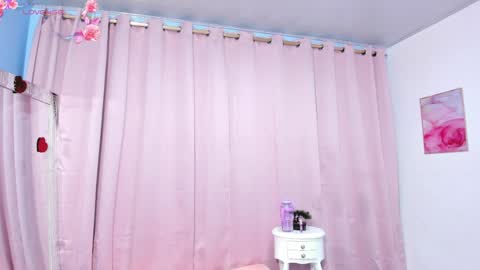 Snapshot of marianrosse chatting on May 2026 03:17:01 PM marianrosse online show from May 2026 03:17:01 PM