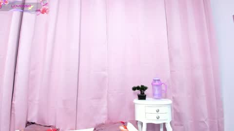 Snapshot of marianrosse chatting on May 2026 12:49:01 AM marianrosse online show from May 2026 12:49:01 AM