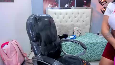 Snapshot of mariansexx chatting on June 2026 12:44:01 PM Marian Sexy online show from June 2026 12:44:01 PM