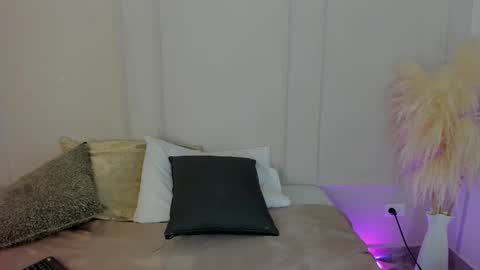 Maria Pettit online show from January 2026 10:31:01 AM