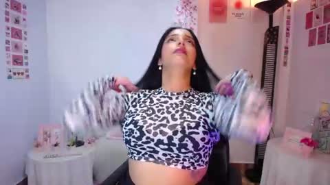 Snapshot of marie_daved chatting on July 2026 04:41:02 AM Nicolle online show from July 2026 04:41:02 AM