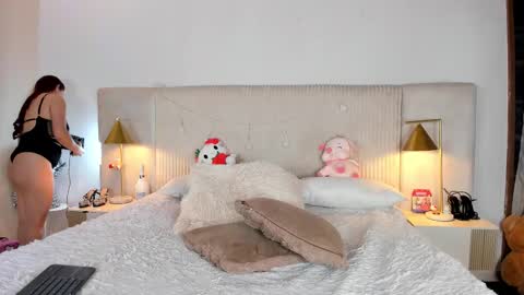 Snapshot of mariecastell_zc chatting on February 2026 01:47:01 PM Maria online show from February 2026 01:47:01 PM