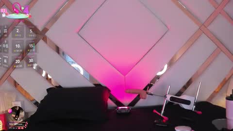 Snapshot of mariee_rosee chatting on October 2025 10:32:02 PM Mary online show from October 2025 10:32:02 PM