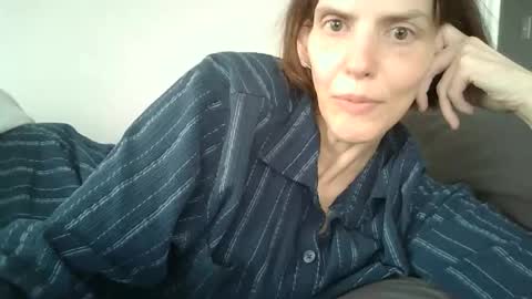 Mariejojo online show from April 2026 02:00:02 PM