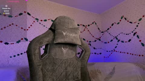 Snapshot of mariel_a_gold chatting on December 2024 07:28:02 AM Mariel Gold online show from December 2024 07:28:02 AM