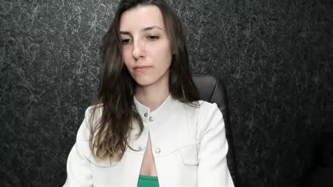 Snapshot of marielleanker chatting on September 2025 05:53:02 AM marielleanker online show from September 2025 05:53:02 AM