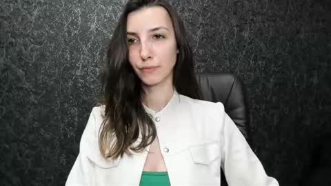 Snapshot of marielleanker chatting on October 2025 04:51:01 PM marielleanker online show from October 2025 04:51:01 PM