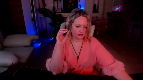 Snapshot of mariemlui chatting on November 2025 03:34:01 PM mariemlui online show from November 2025 03:34:01 PM