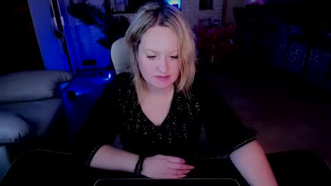 Snapshot of mariemlui chatting on November 2025 02:50:01 PM mariemlui online show from November 2025 02:50:01 PM