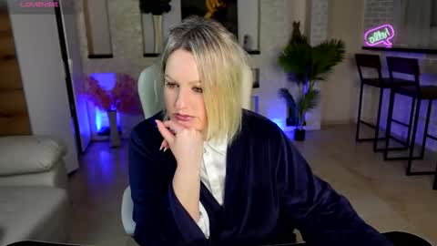 mariemlui online show from March 2026 03:28:02 PM