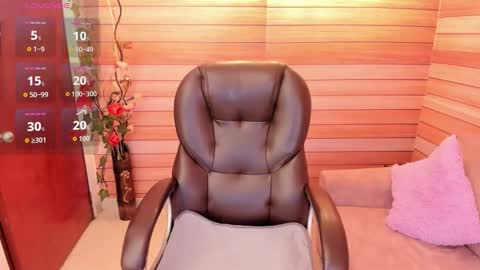 Snapshot of marien_thomson_ chatting on September 2025 01:40:02 AM Marien online show from September 2025 01:40:02 AM