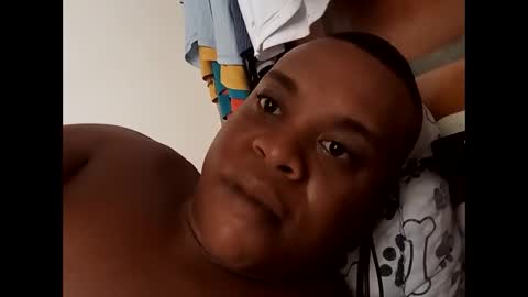 Snapshot of marihuna420 chatting on January 2025 06:38:01 PM HotBlack 430 online show from January 2025 06:38:01 PM