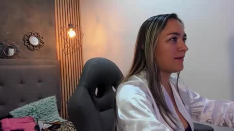 mariiajose_cruz online show from February 2026 12:10:02 PM