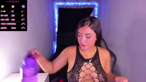 Snapshot of mariiana_hasper chatting on December 2024 11:06:02 PM Mariana Hasper online show from December 2024 11:06:02 PM