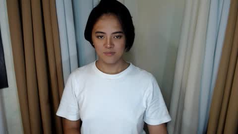 Snapshot of marikosue01 chatting on October 2025 02:07:01 PM marikosue online show from October 2025 02:07:01 PM