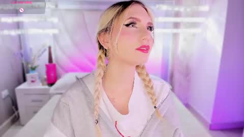 Mariluu  online show from June 2026 03:55:02 PM